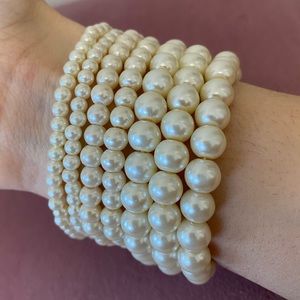 7 PEARL BRACELETS